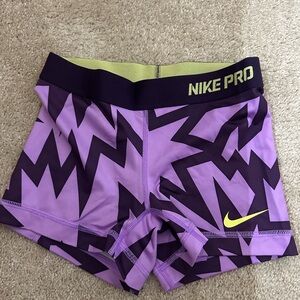 Nike pros shorts